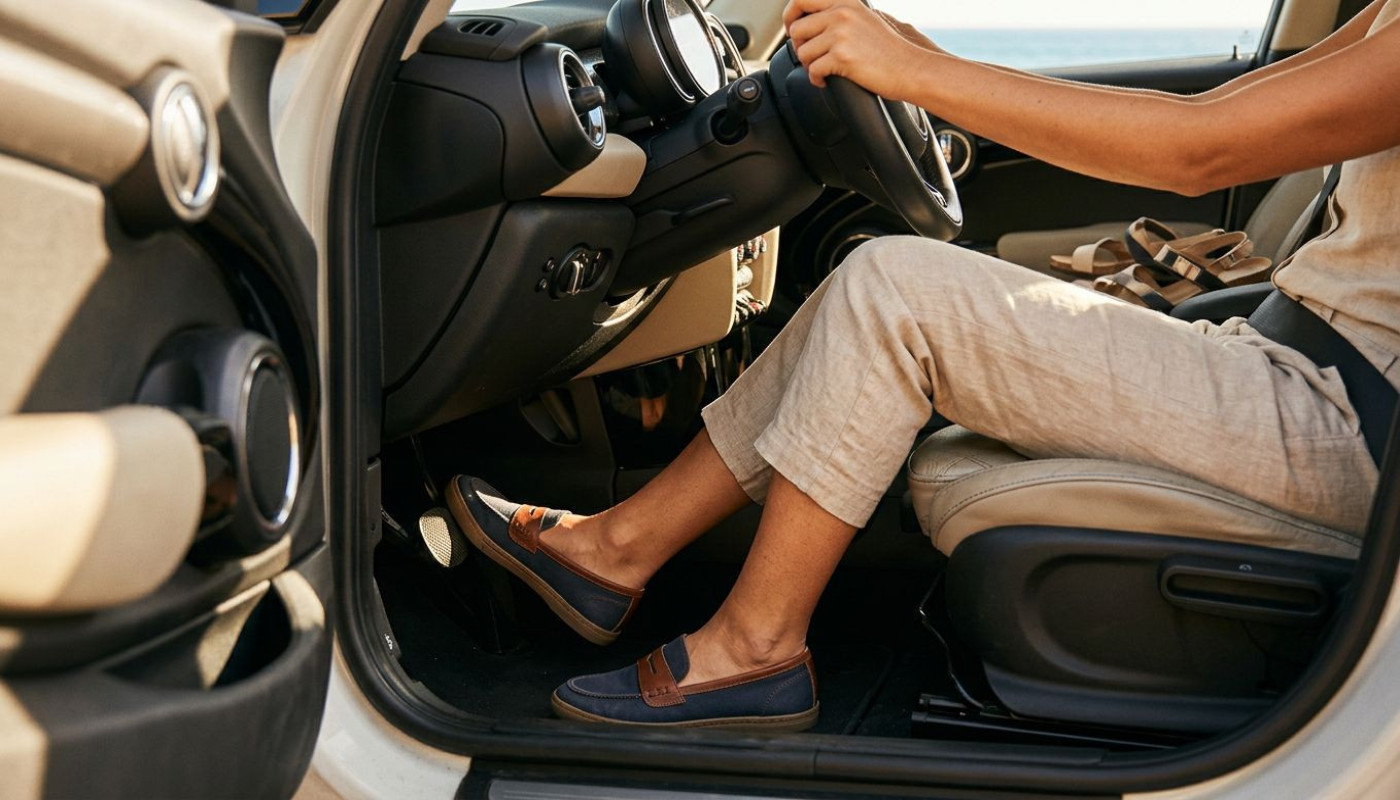 Comment choisir des chaussures sécuritaires pour la conduite estivale ?
